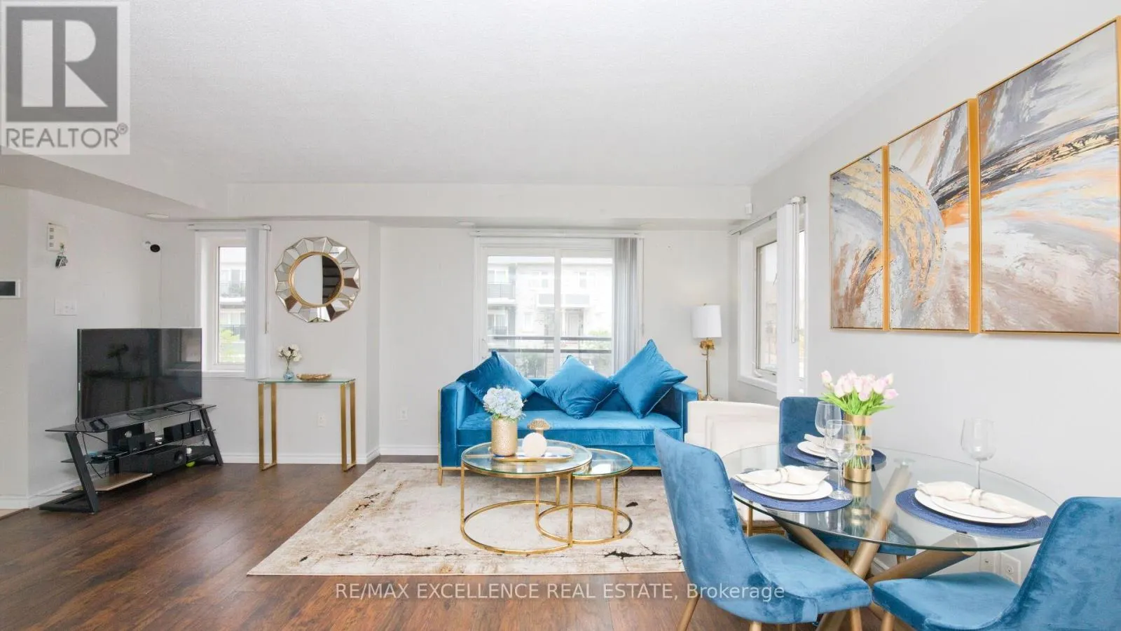 86 - 60 FAIRWOOD CIRCLE