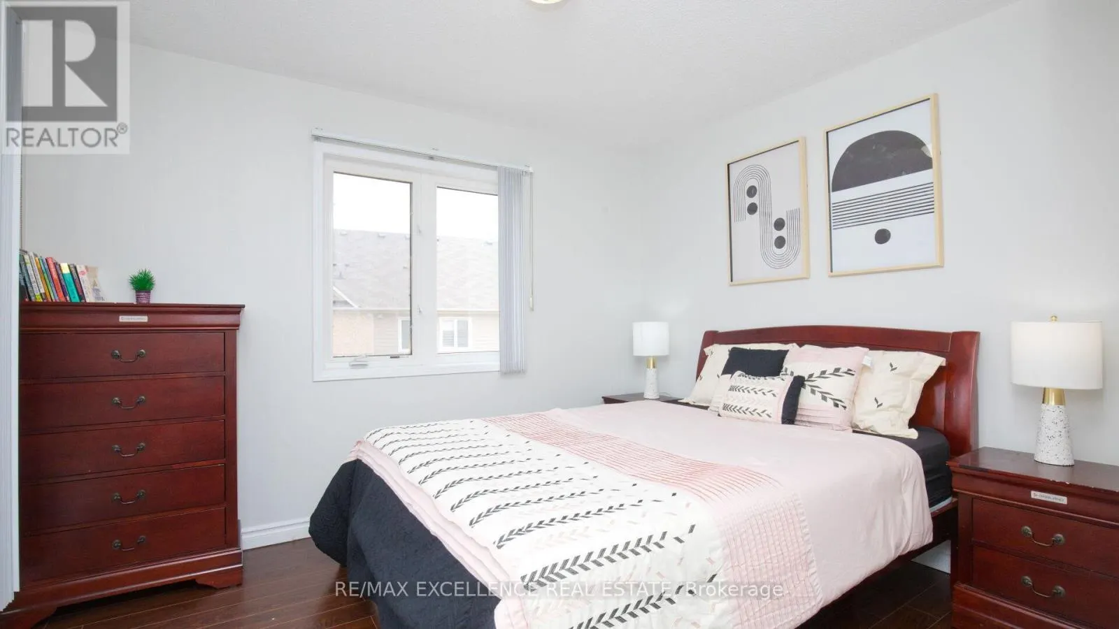 86 - 60 FAIRWOOD CIRCLE