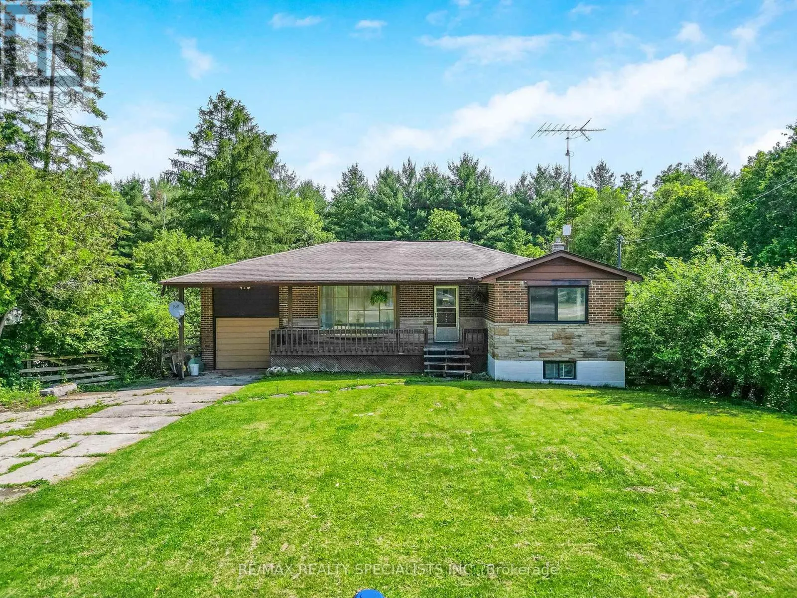 8511 GUELPH LINE