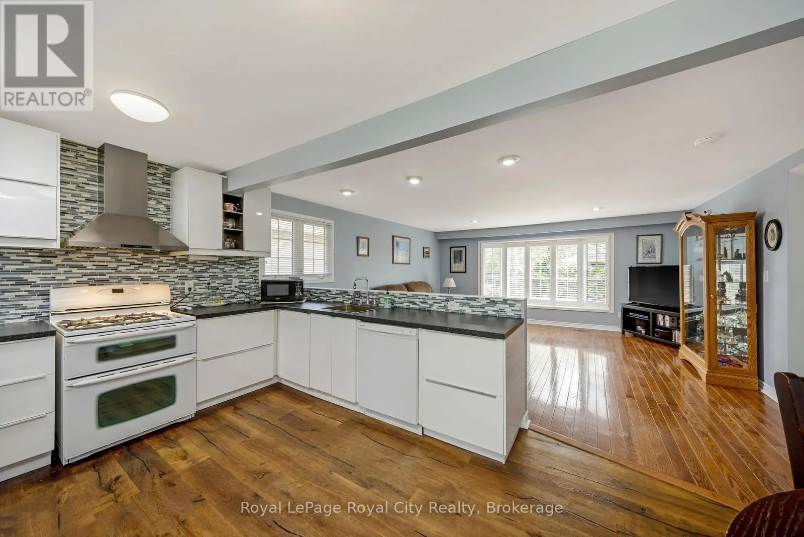 89 JOYCELYN CRESCENT