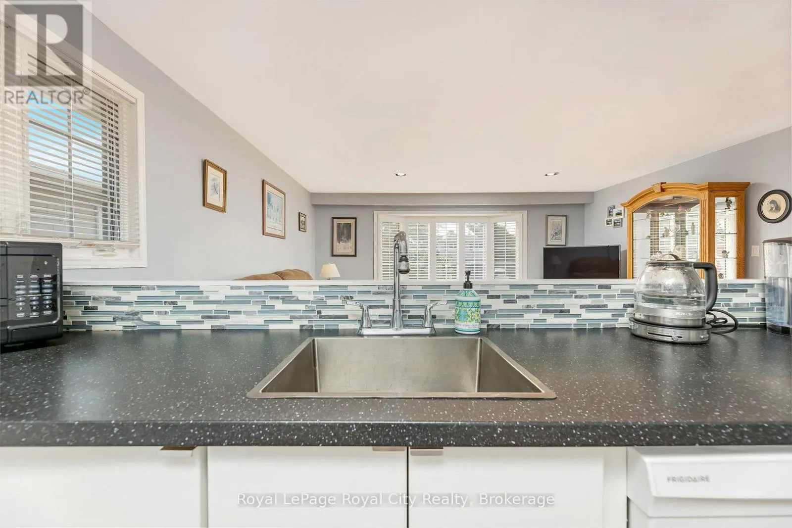89 JOYCELYN CRESCENT