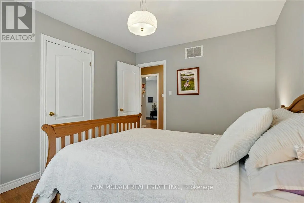 3 MAUDE COURT
