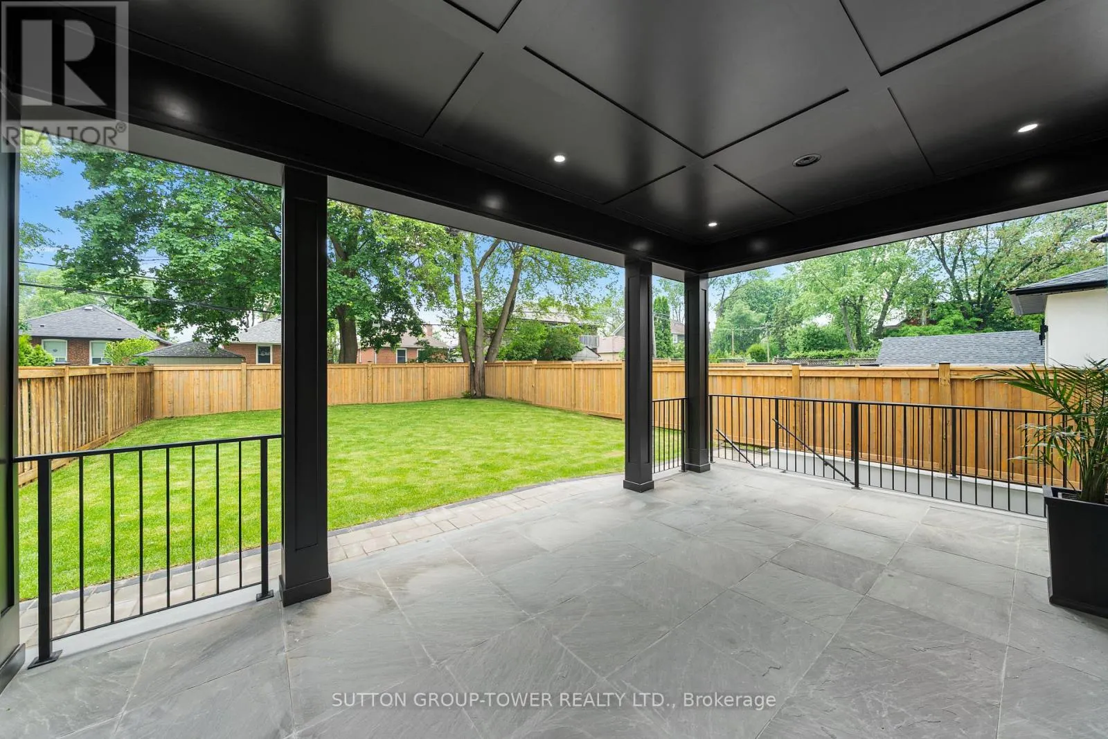 121 EDGECROFT ROAD