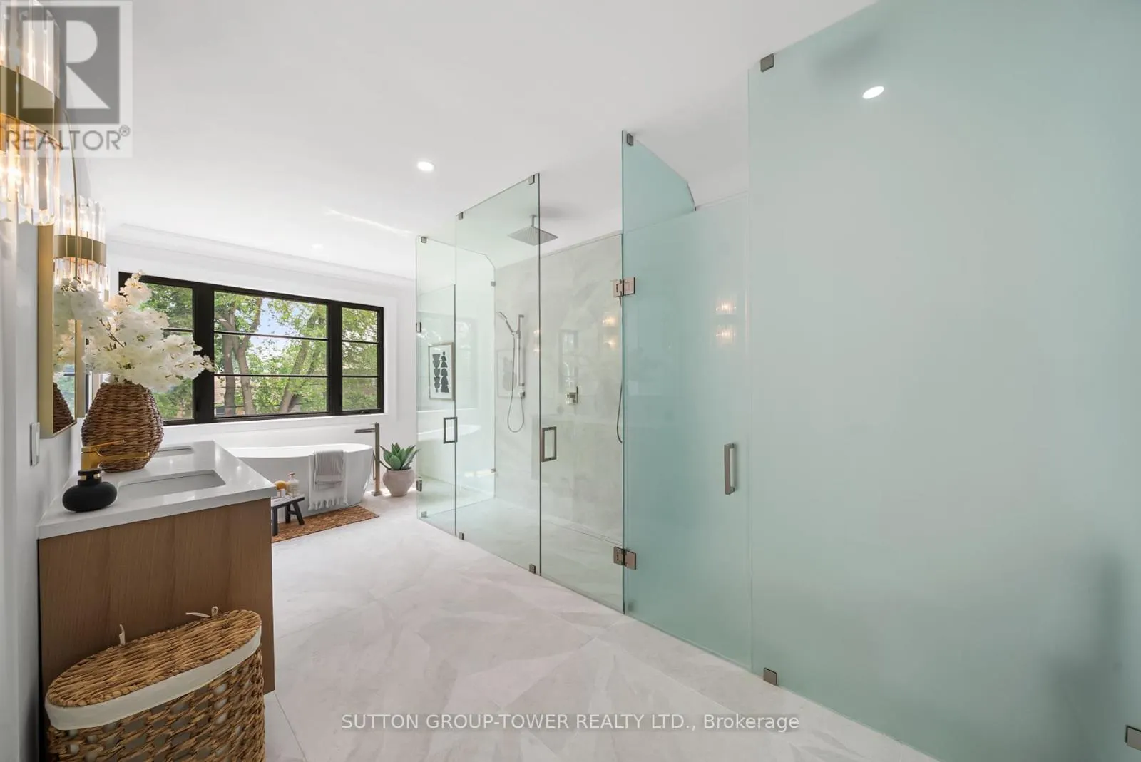121 EDGECROFT ROAD
