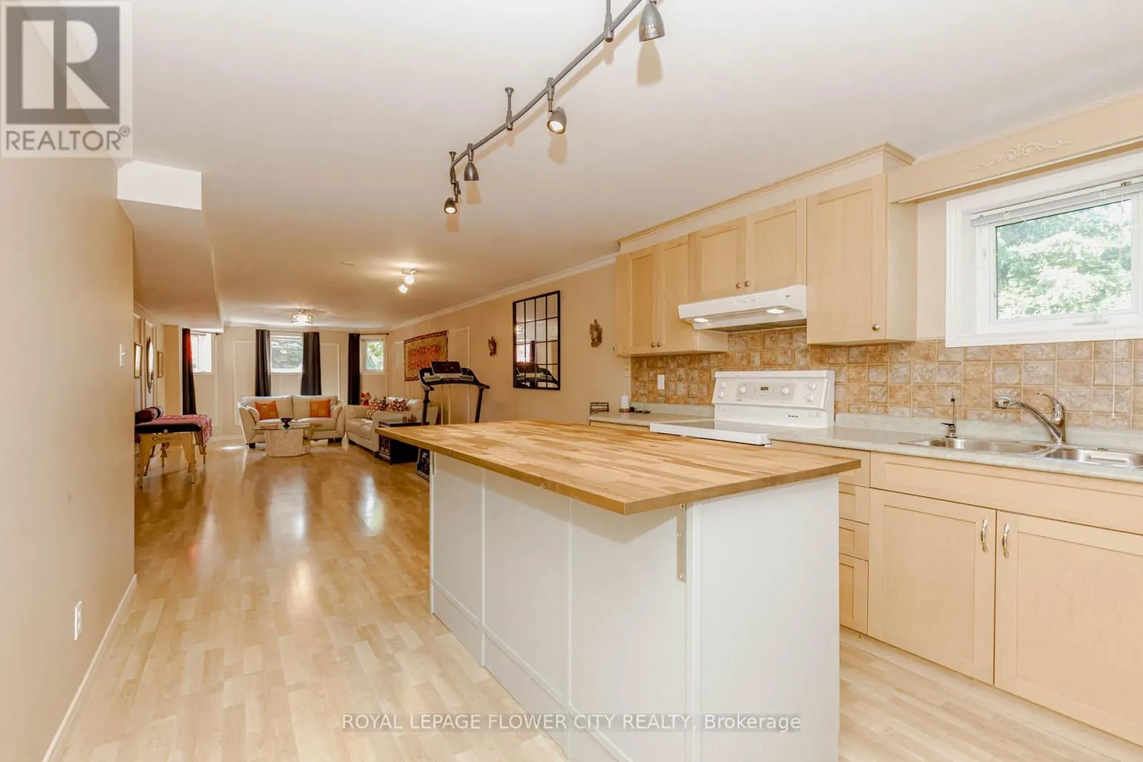 14103 ARGYLL ROAD