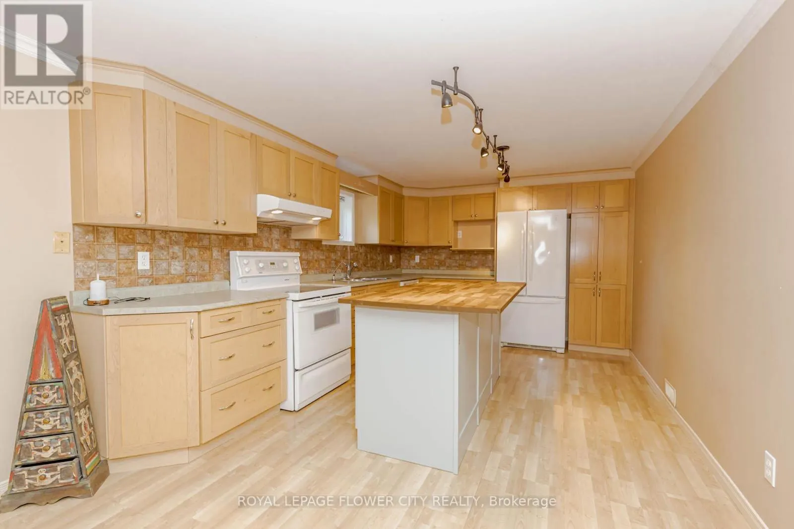 14103 ARGYLL ROAD