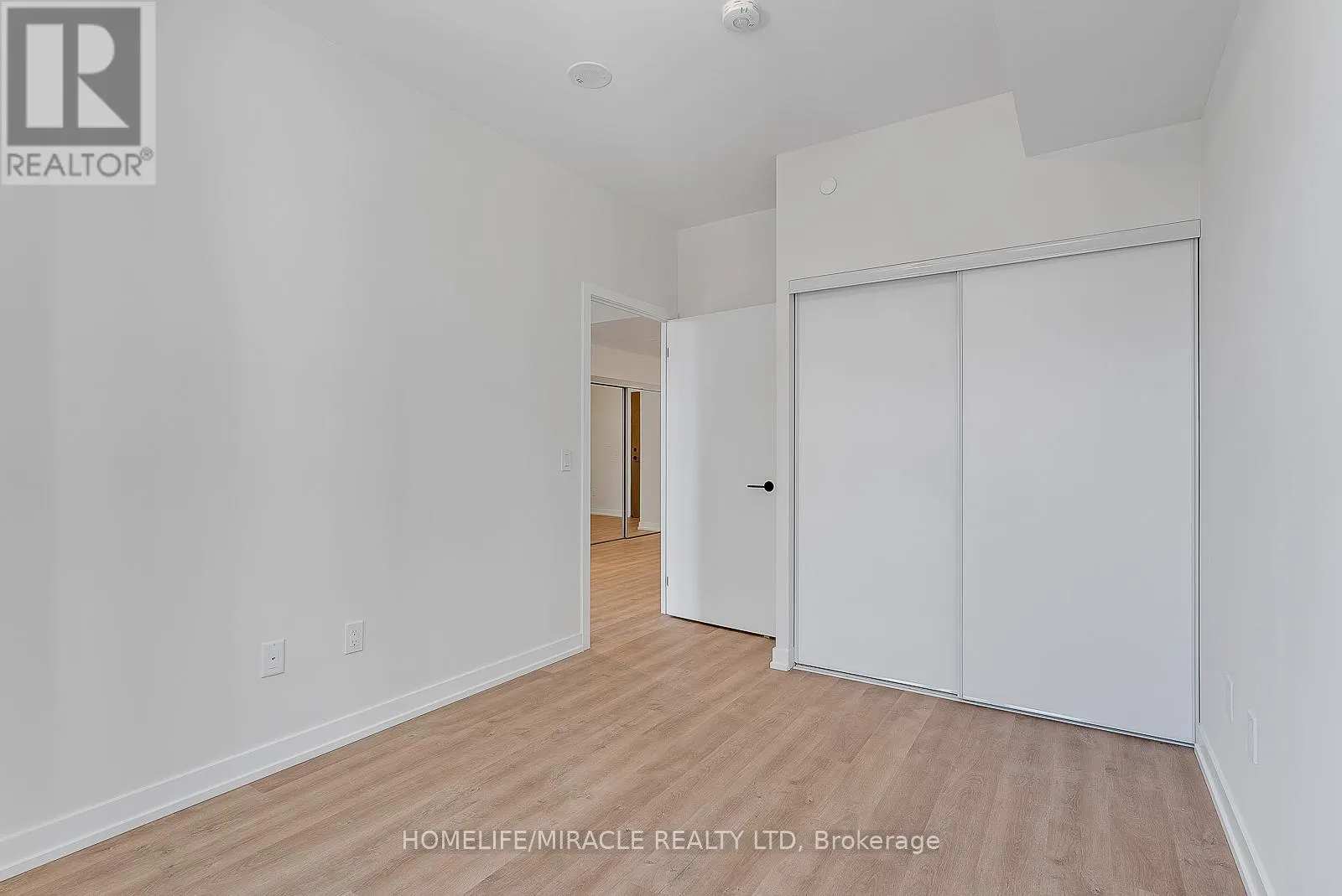 311 - 2300 ST. CLAIR AVENUE W