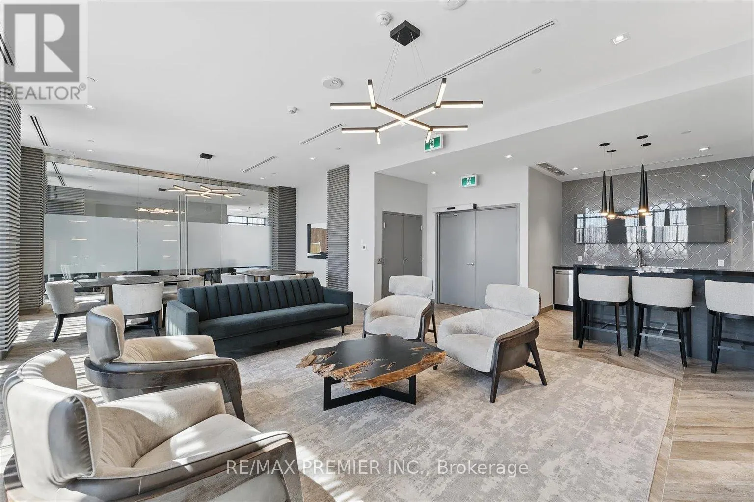 2409 - 50 THOMAS RILEY ROAD