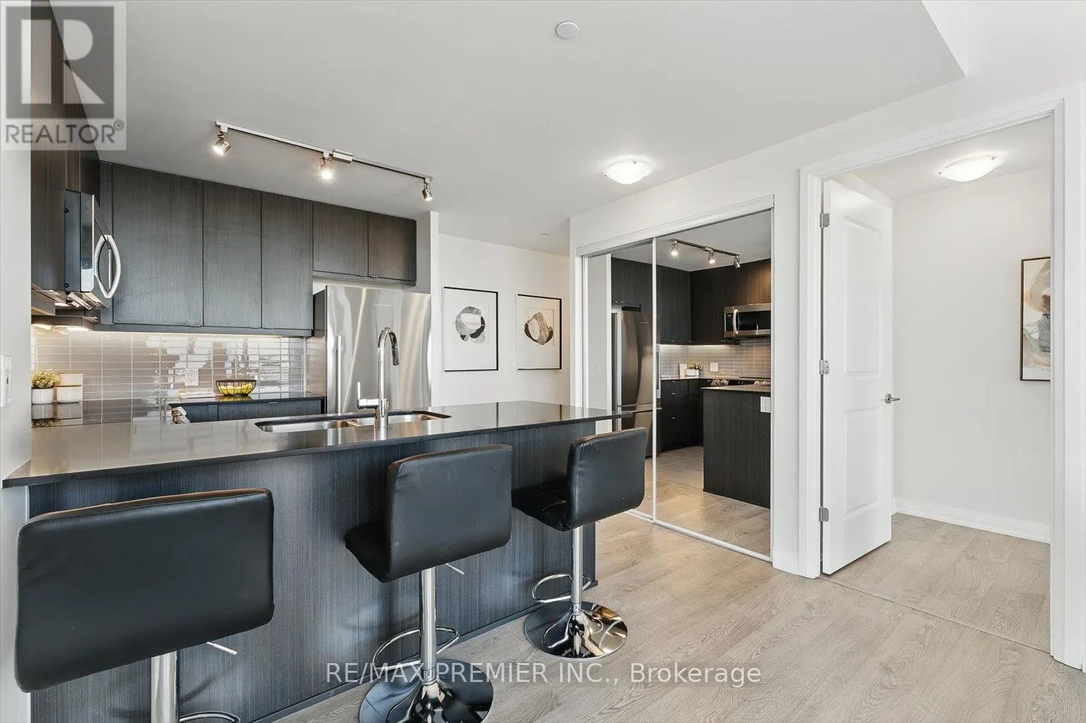 2409 - 50 THOMAS RILEY ROAD