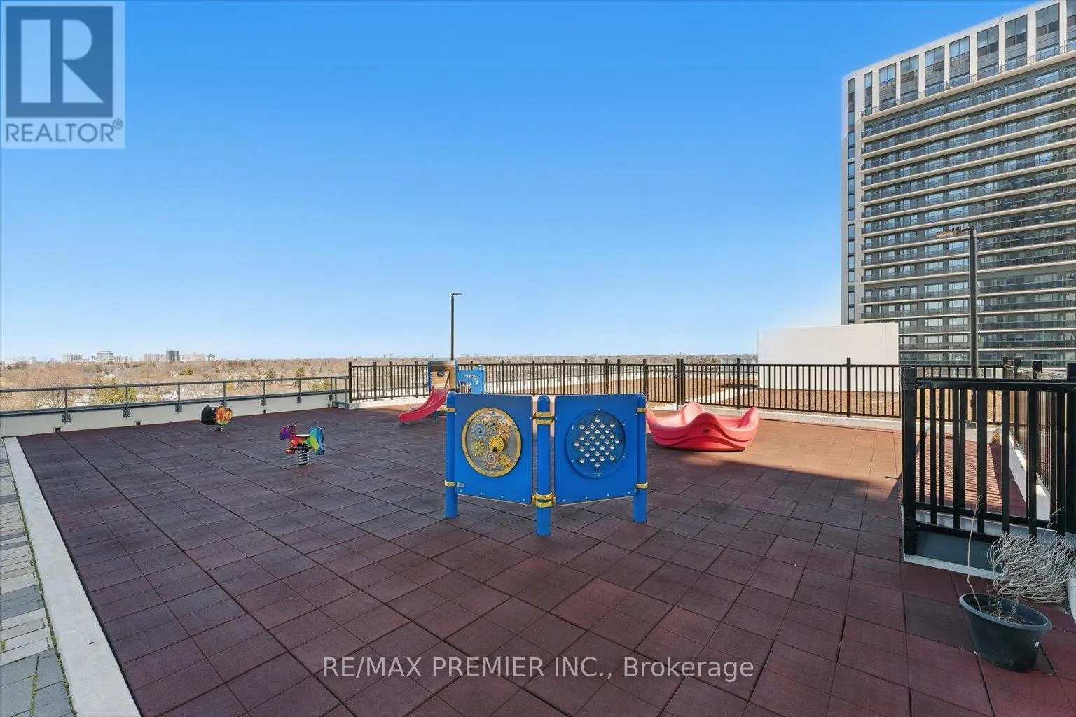 2409 - 50 THOMAS RILEY ROAD