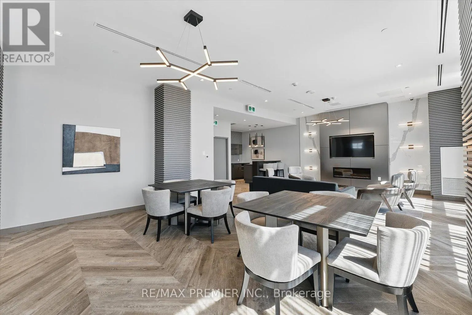 2409 - 50 THOMAS RILEY ROAD