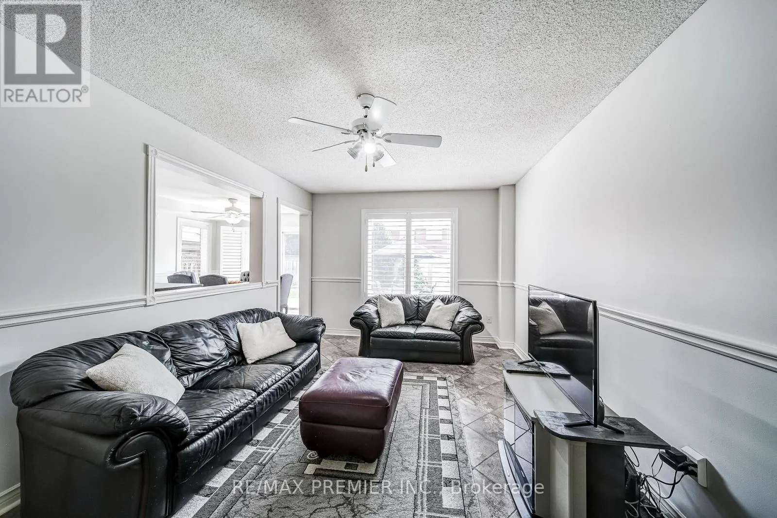 21 BERRYDOWN DRIVE