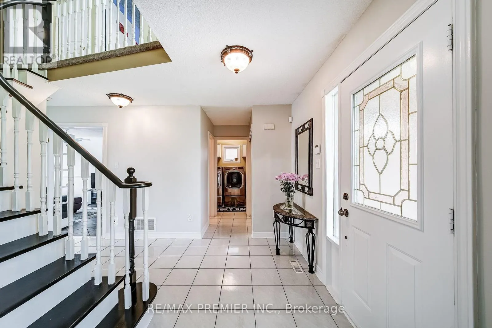 21 BERRYDOWN DRIVE