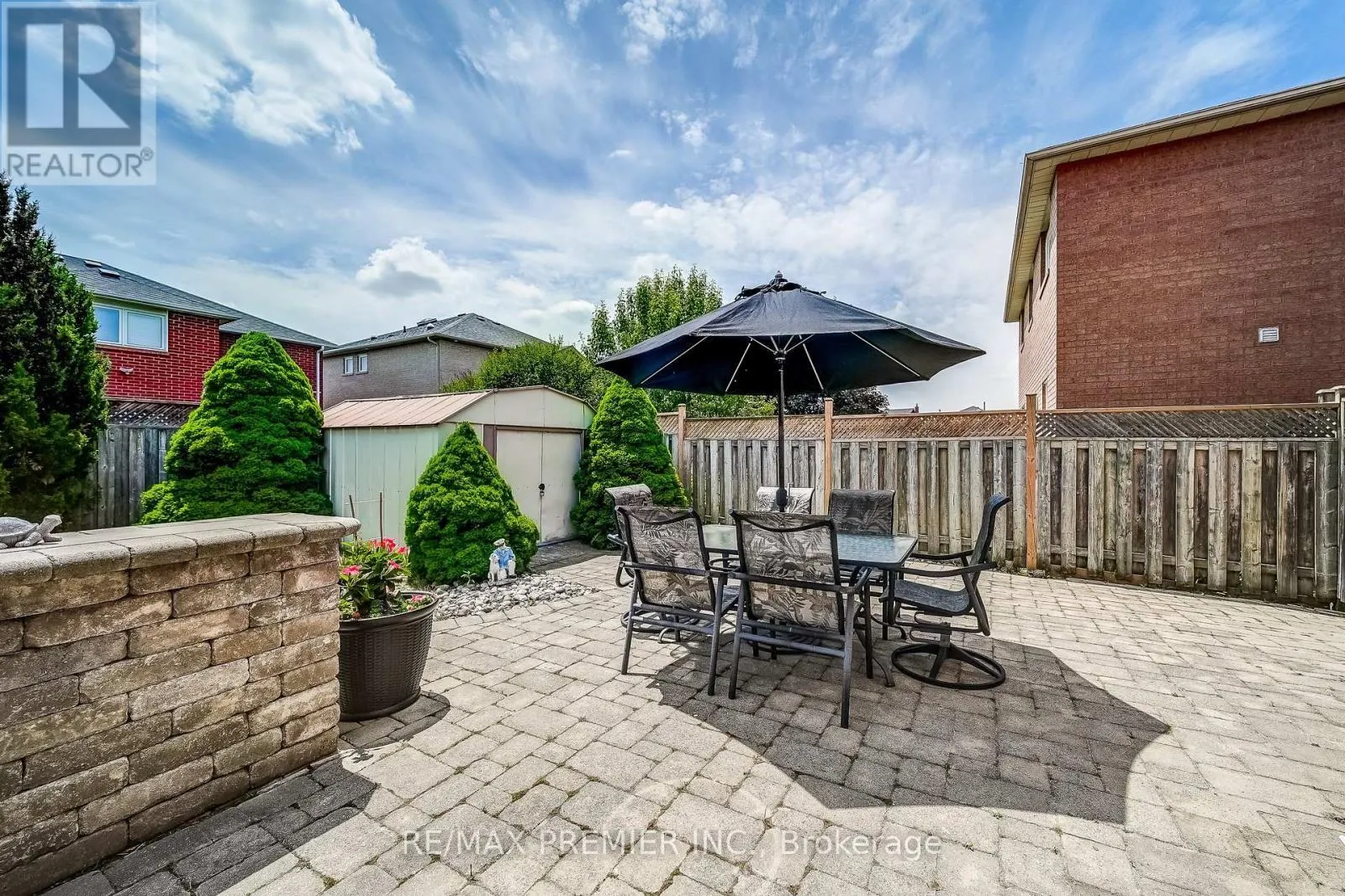 21 BERRYDOWN DRIVE