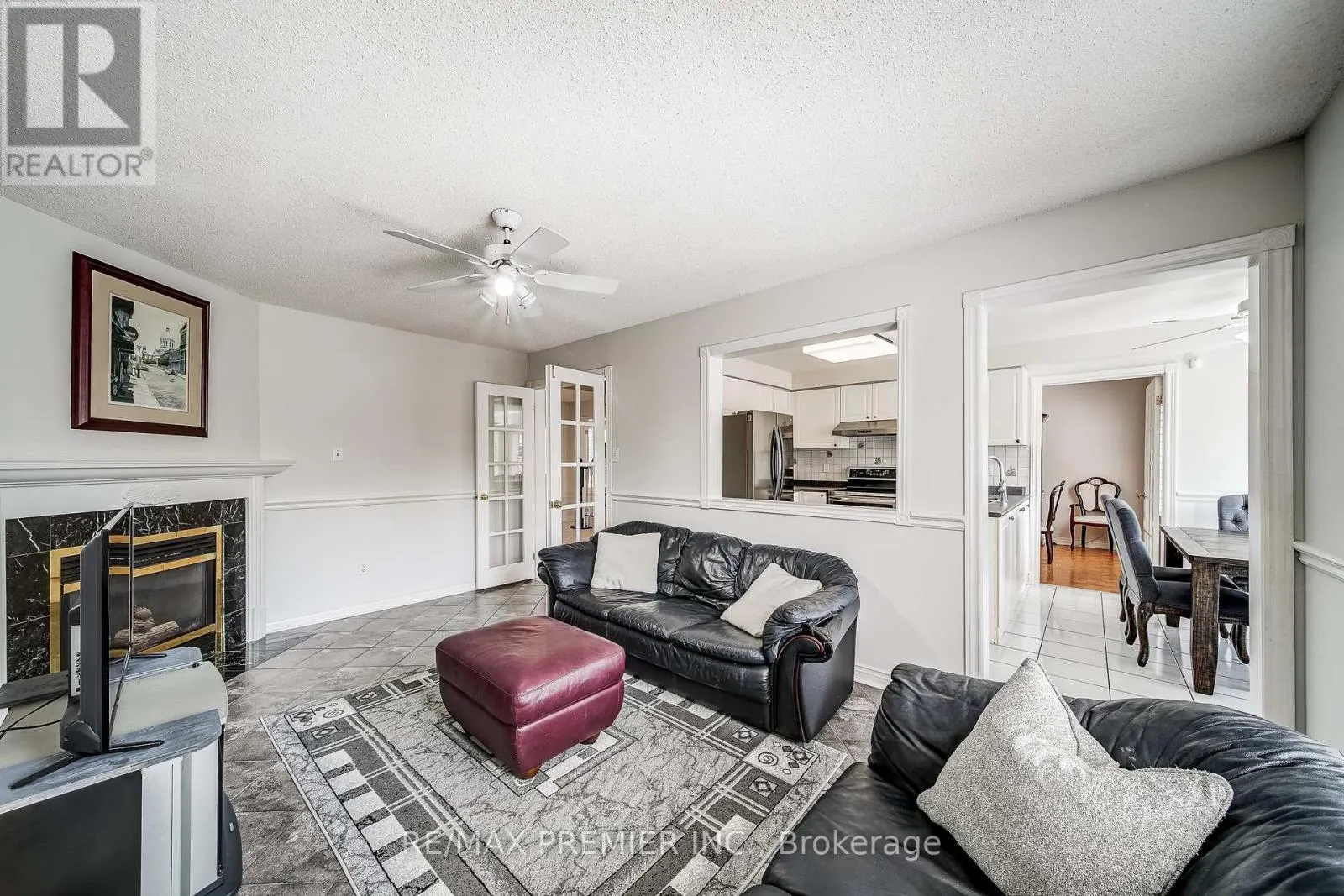 21 BERRYDOWN DRIVE