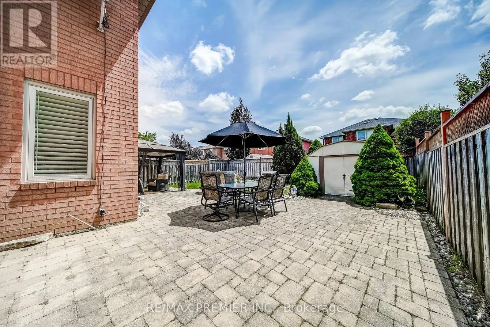 21 BERRYDOWN DRIVE