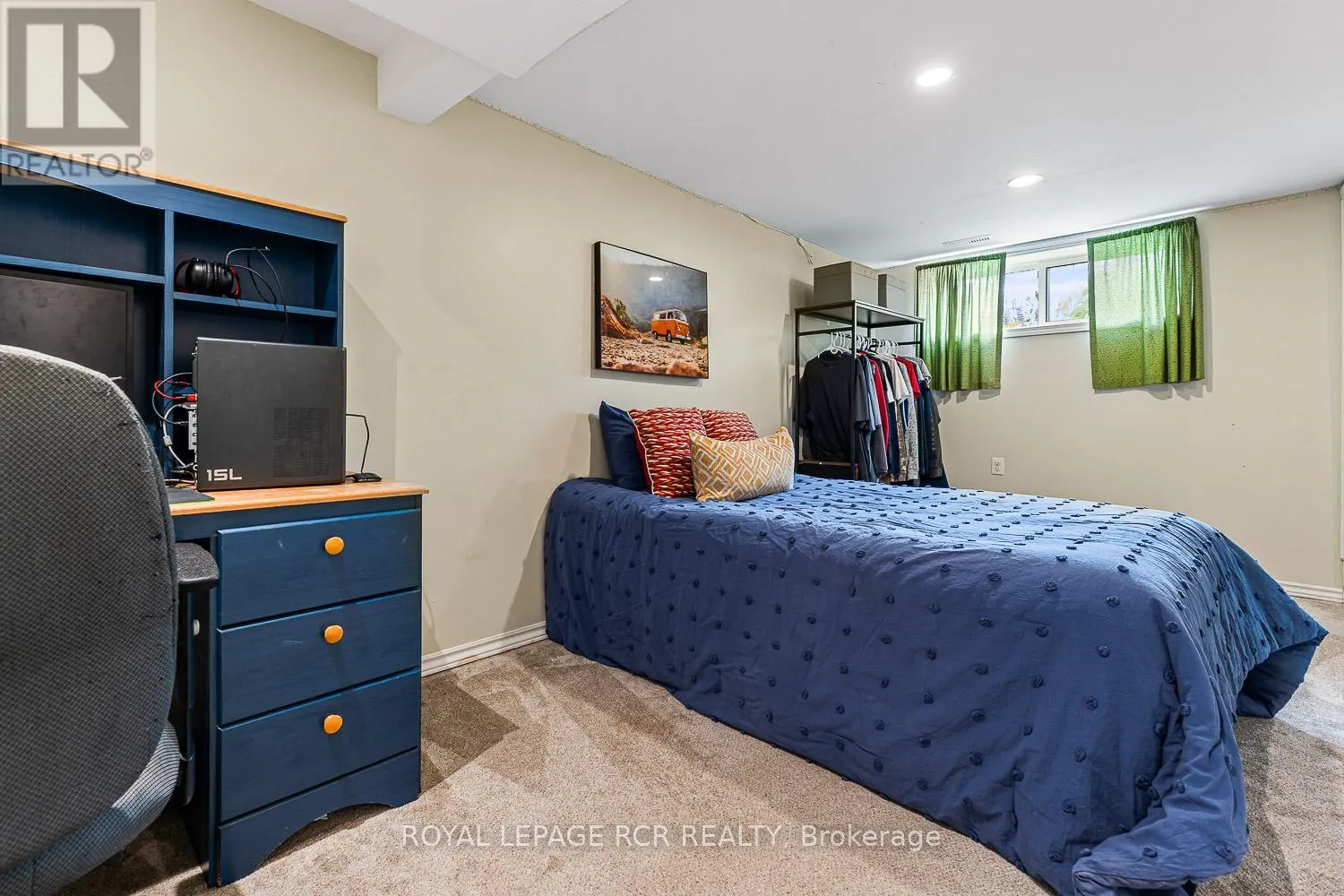 27 RUSTIC CRESCENT