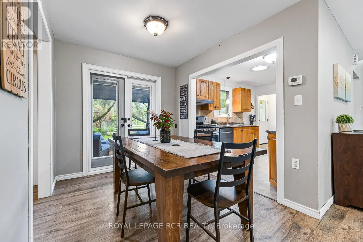 27 RUSTIC CRESCENT