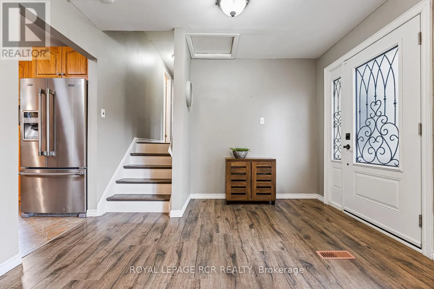 27 RUSTIC CRESCENT