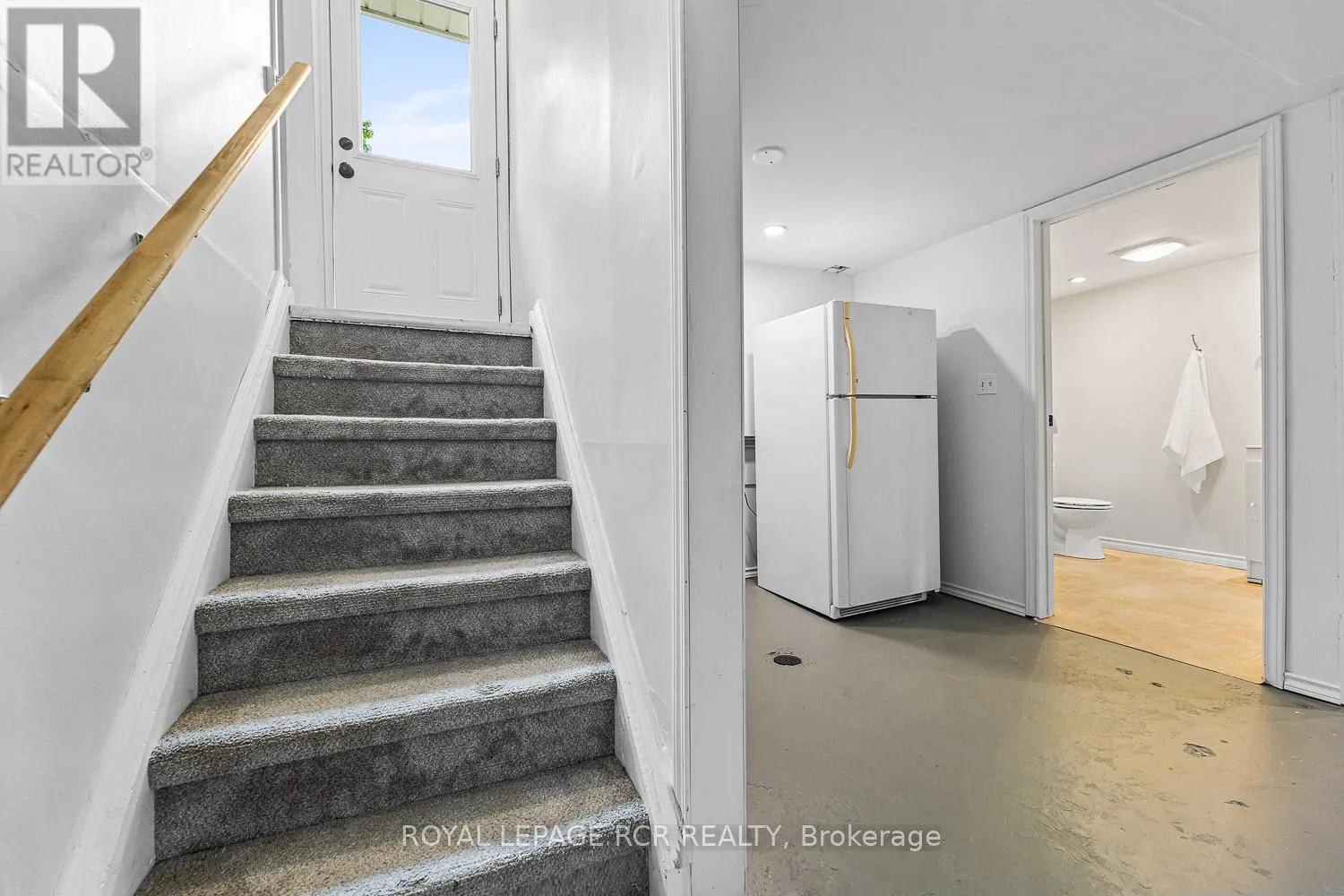 27 RUSTIC CRESCENT