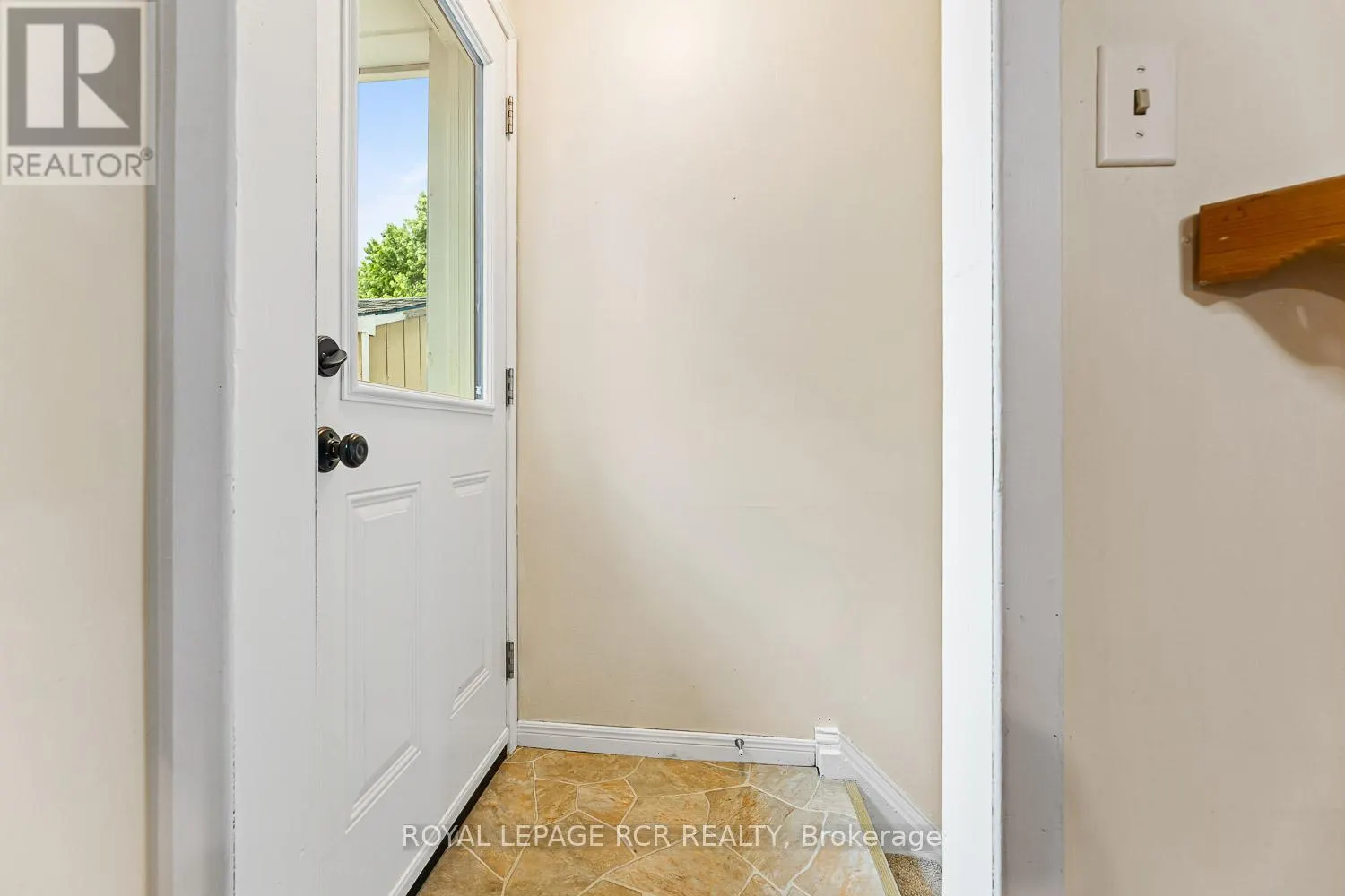 27 RUSTIC CRESCENT