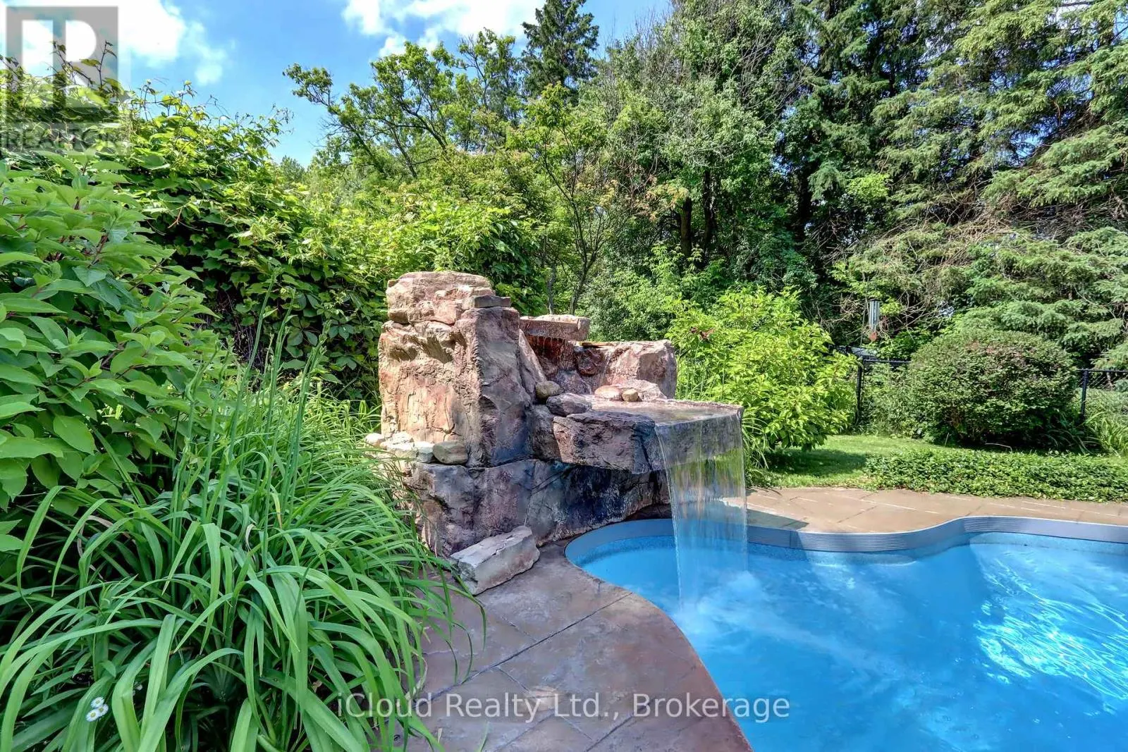 4 STEWARTTOWN ROAD