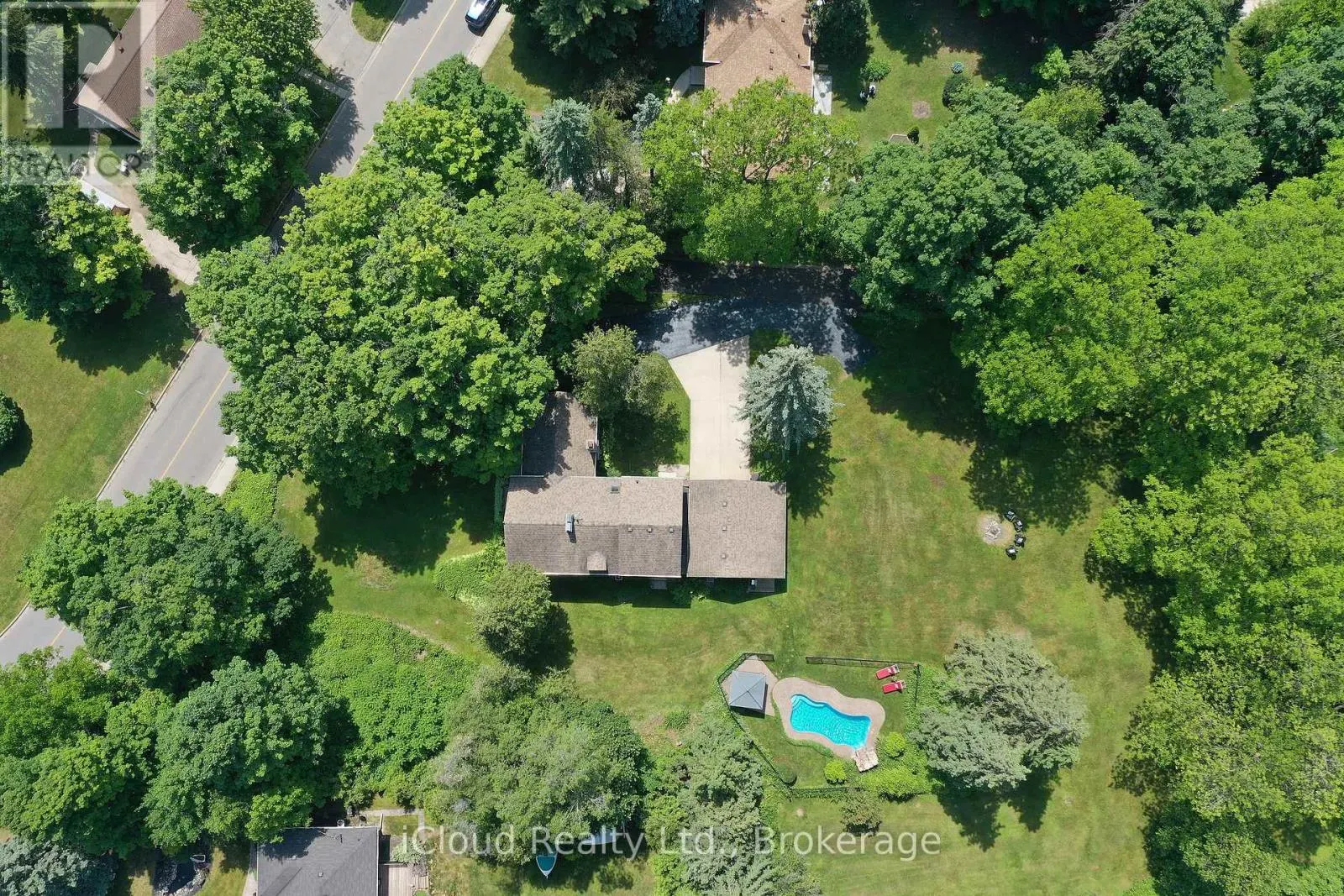 4 STEWARTTOWN ROAD