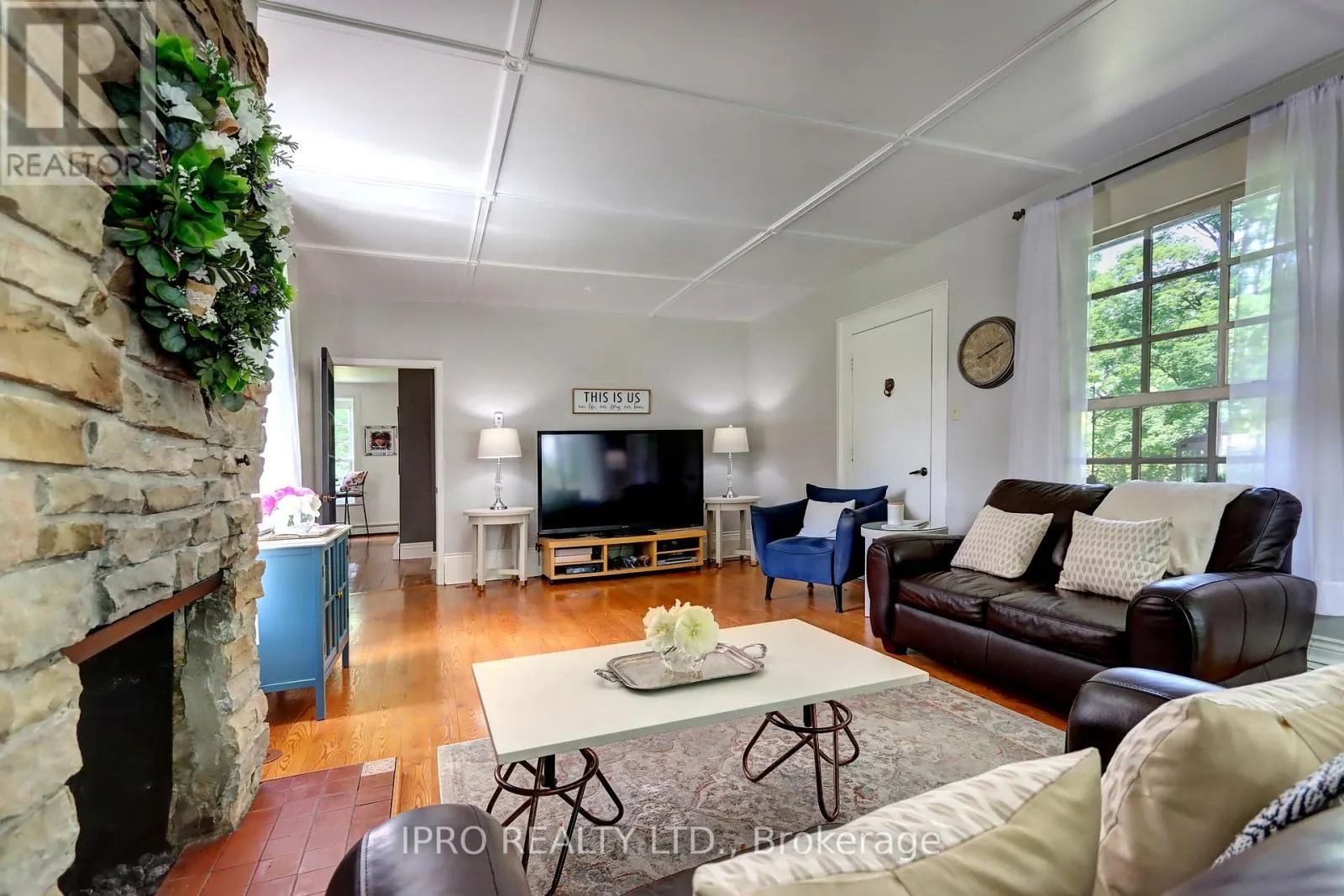 4 STEWARTTOWN ROAD