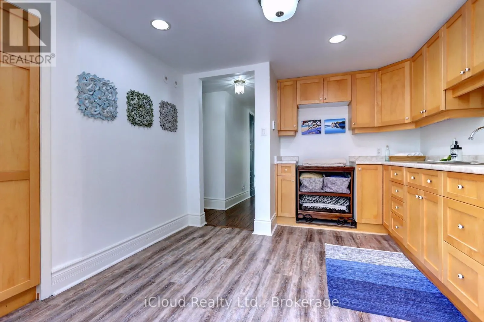 4 STEWARTTOWN ROAD