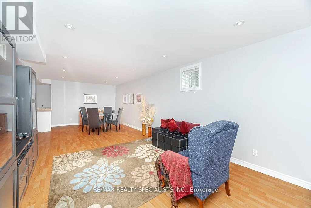 14 KIRKWOOD CRESCENT