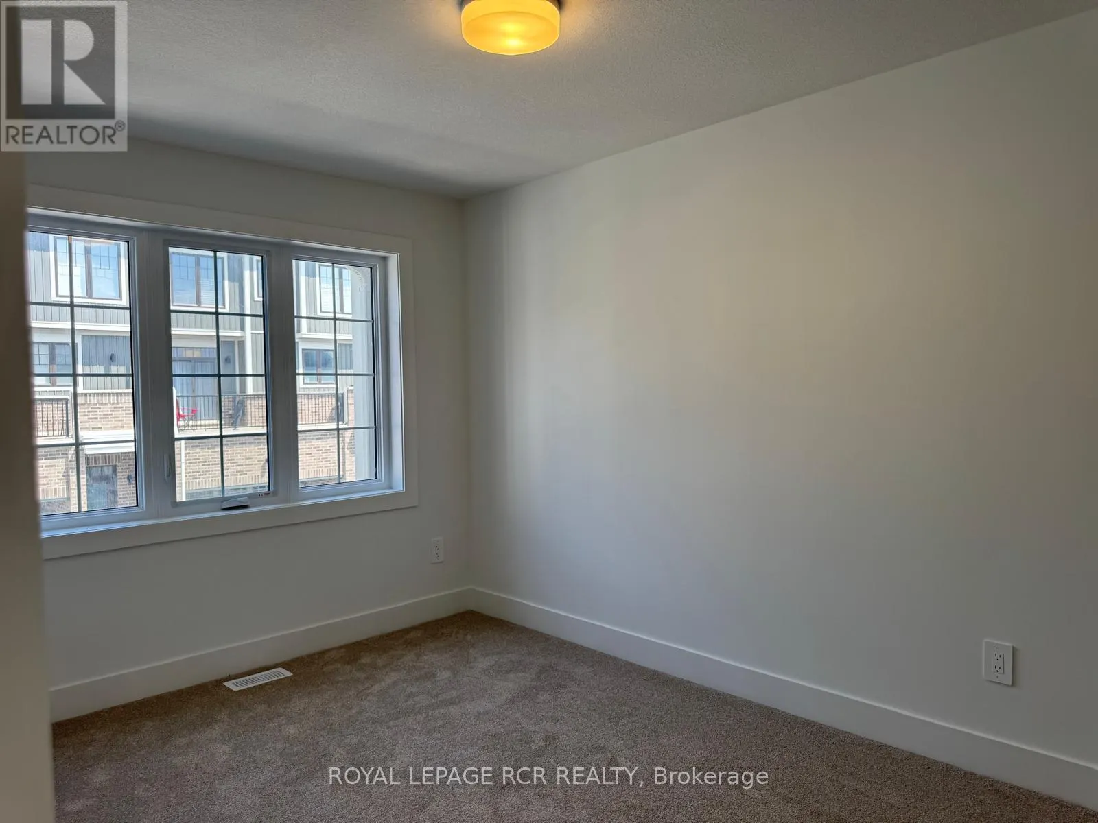 12 - 690 BROADWAY AVENUE