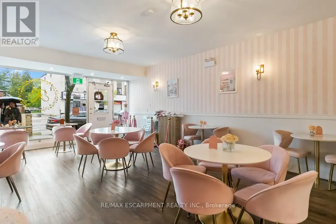 241,243 LAKESHORE ROAD E
