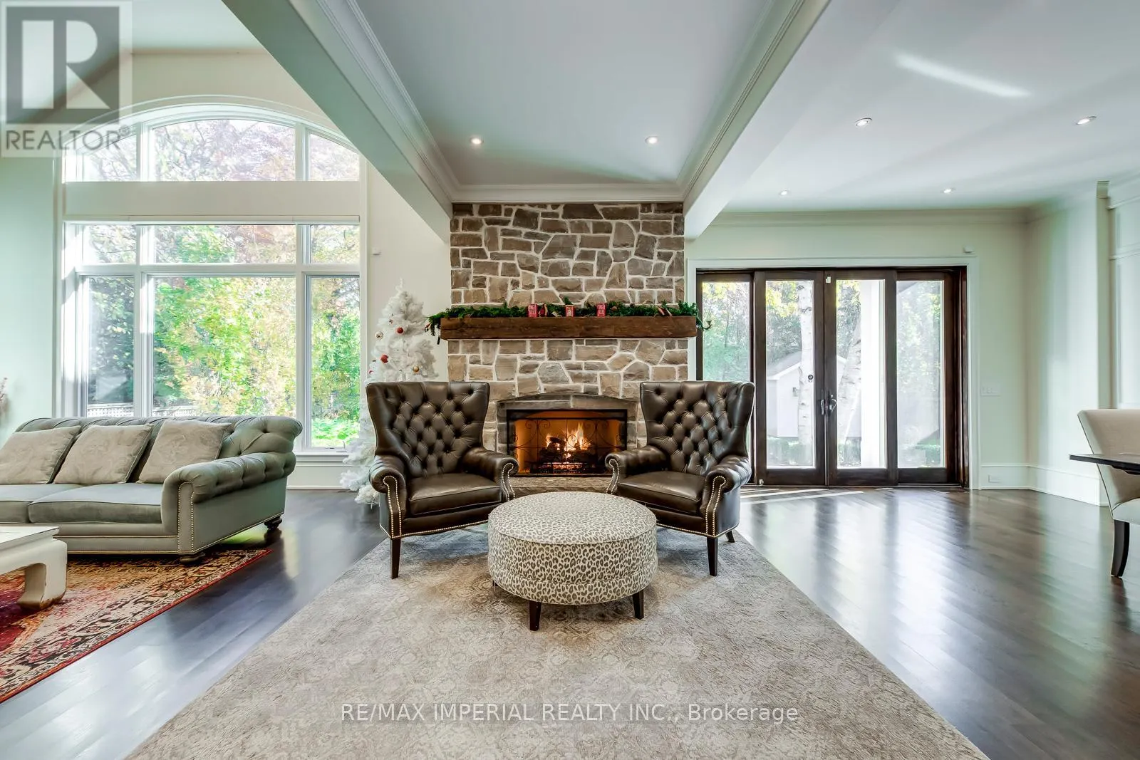1052 MELVIN AVENUE