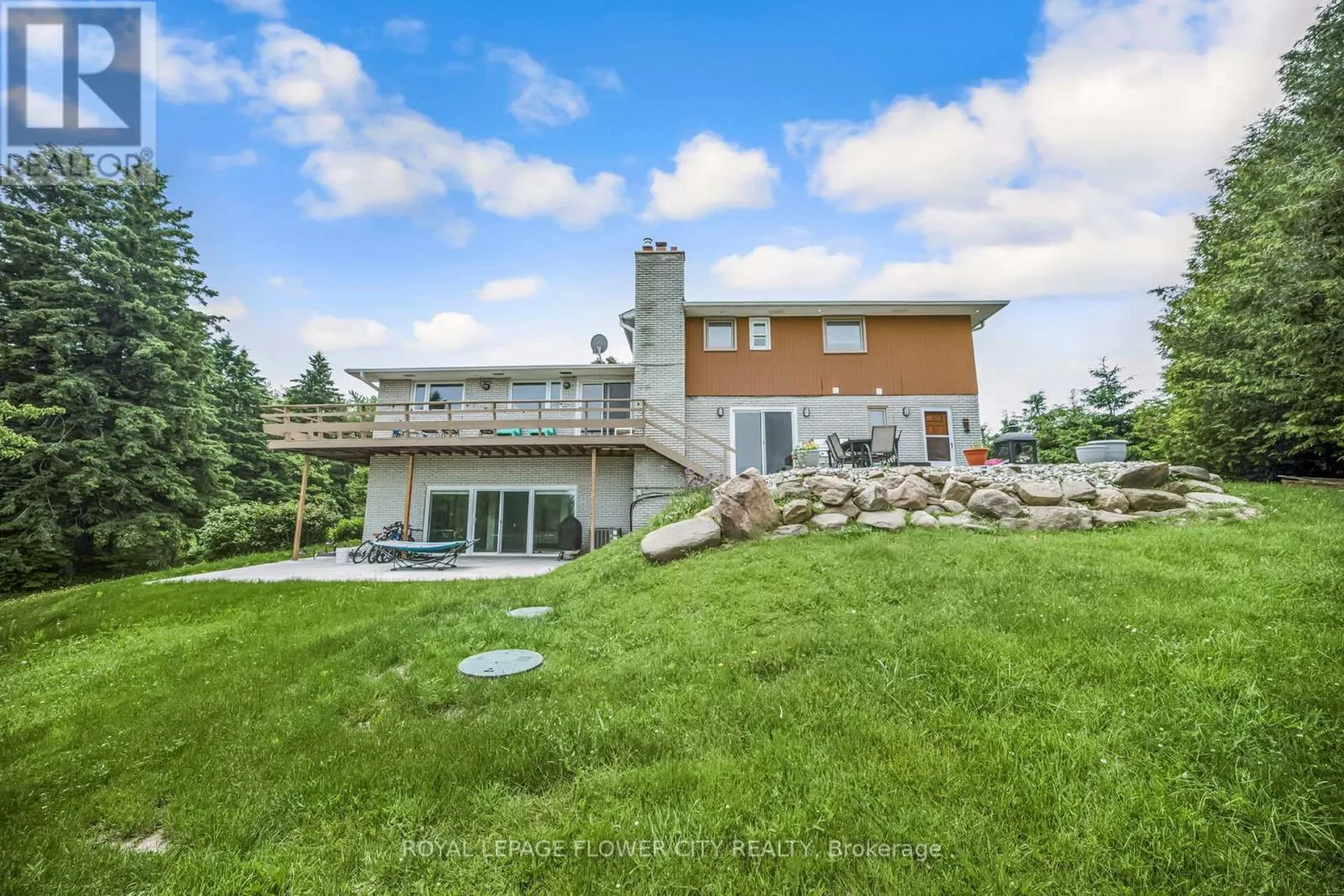5 GLENN COURT