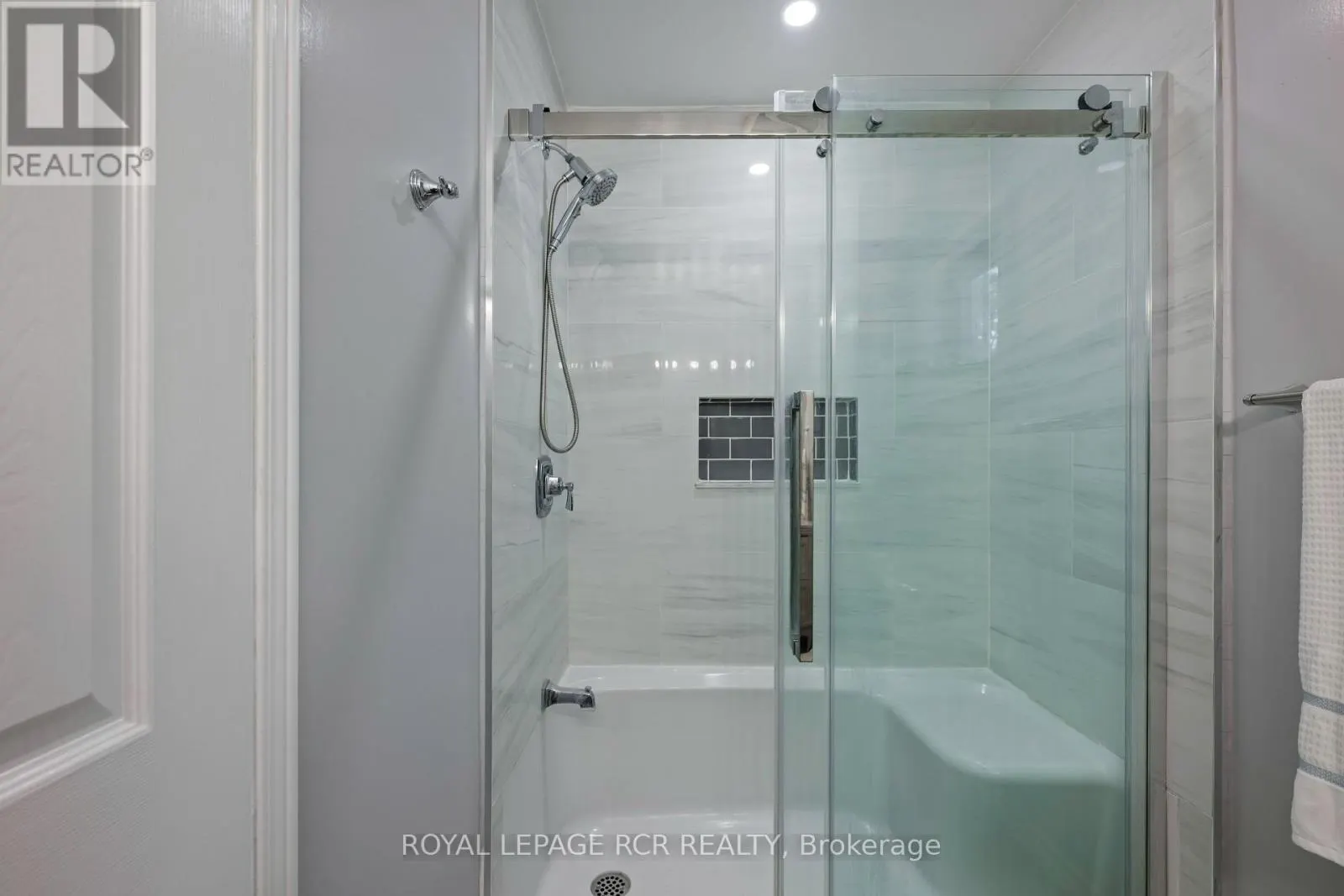 224 LISA MARIE DRIVE