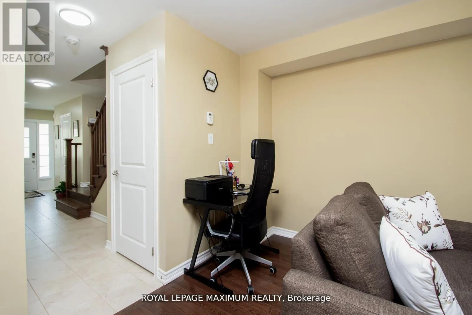 8 - 31 TOWNLINE