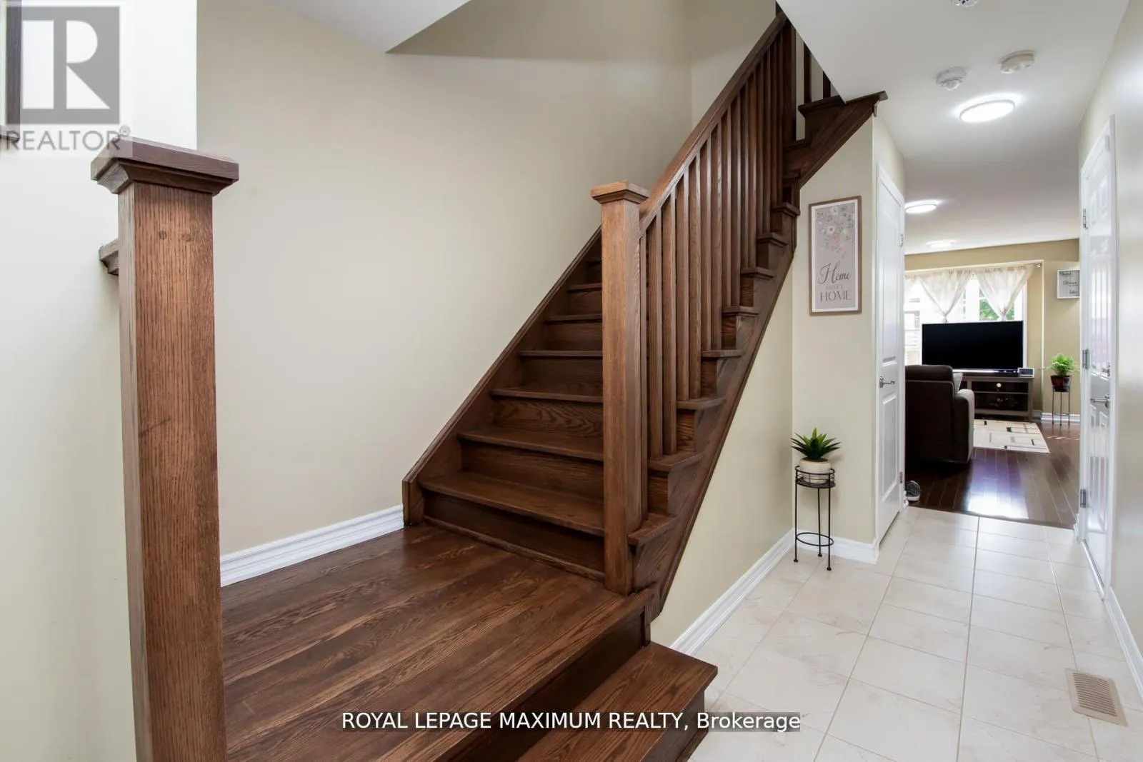 8 - 31 TOWNLINE