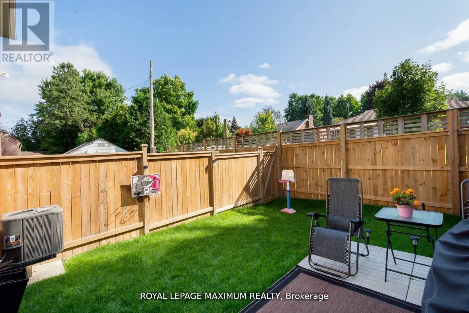 8 - 31 TOWNLINE