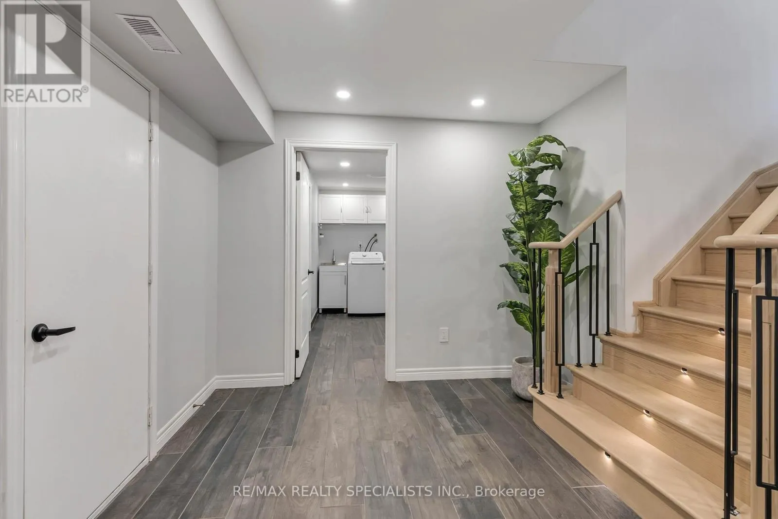 35 EWART STREET