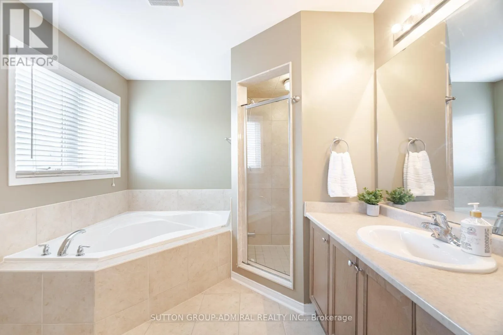 35 MORNINGSIDE DRIVE