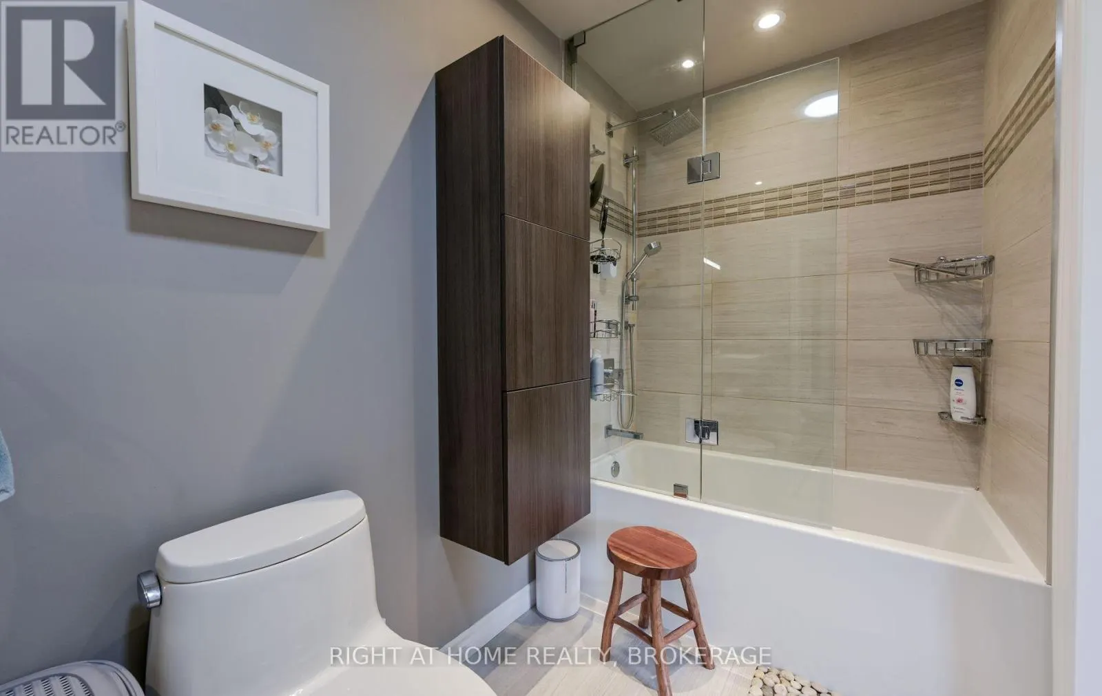 114 ATWOOD AVENUE