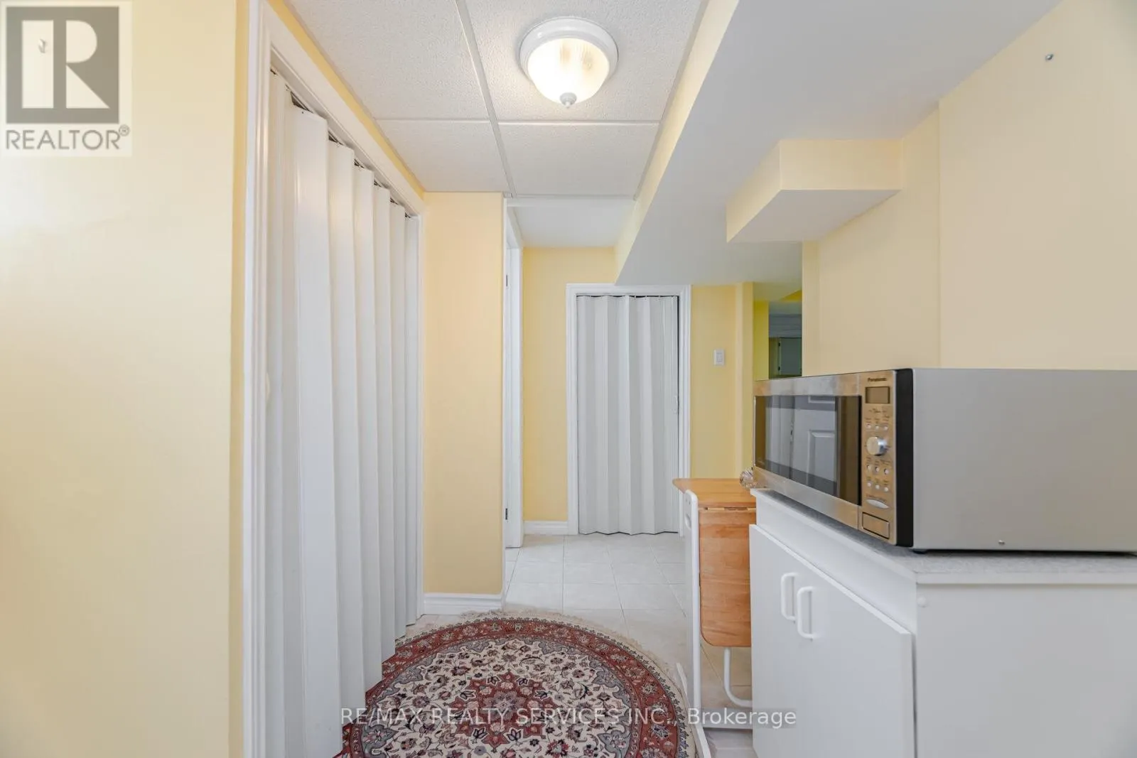 13 BAIRSTOW CRESCENT