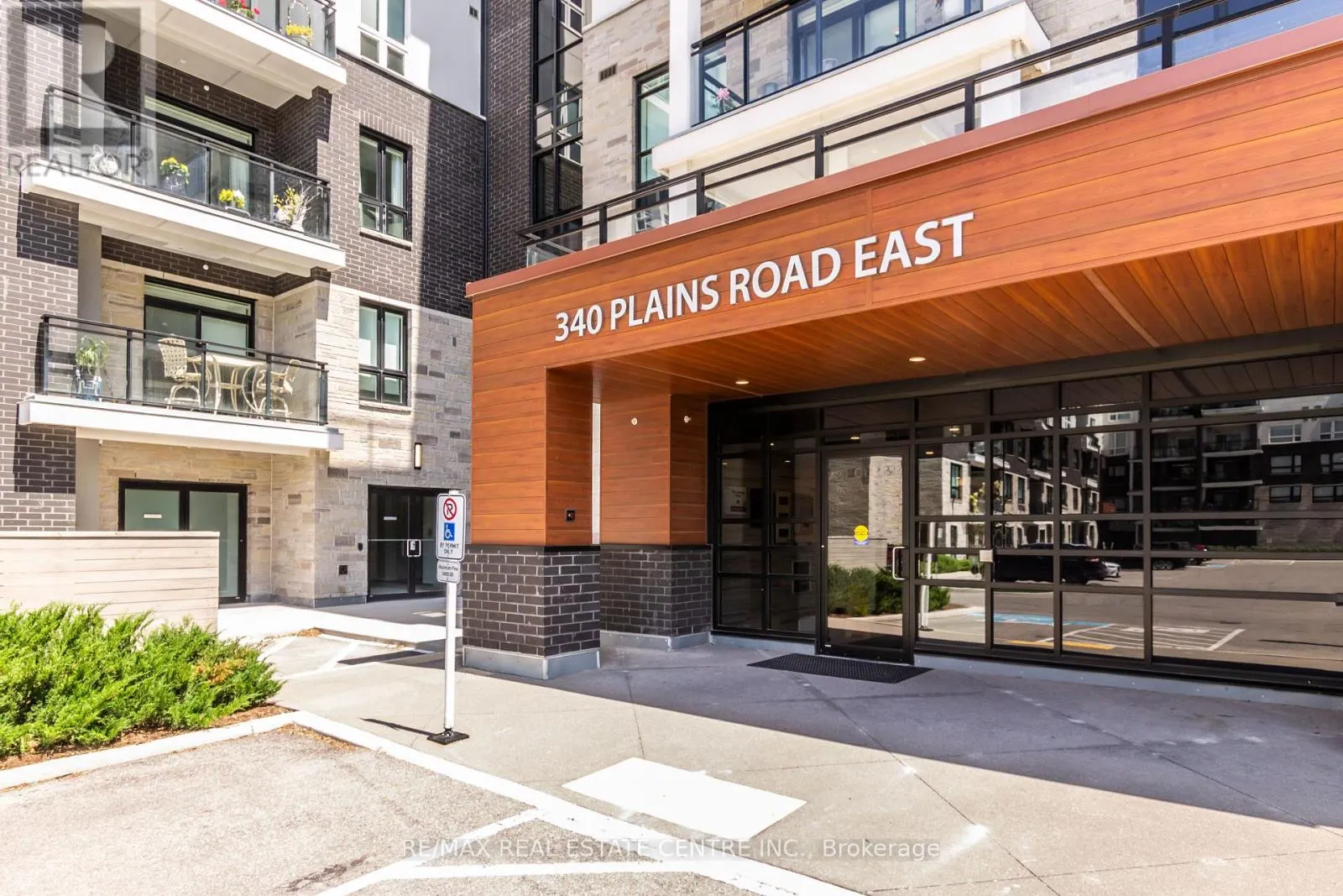 611 - 340 PLAINS ROAD E