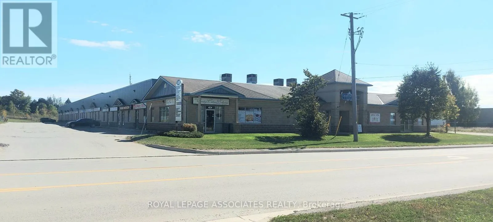 7 - 48 CENTENNIAL ROAD