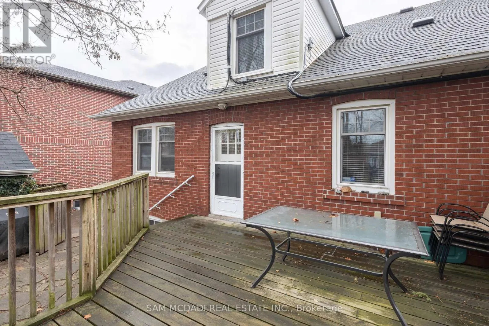 11 BRANT AVENUE