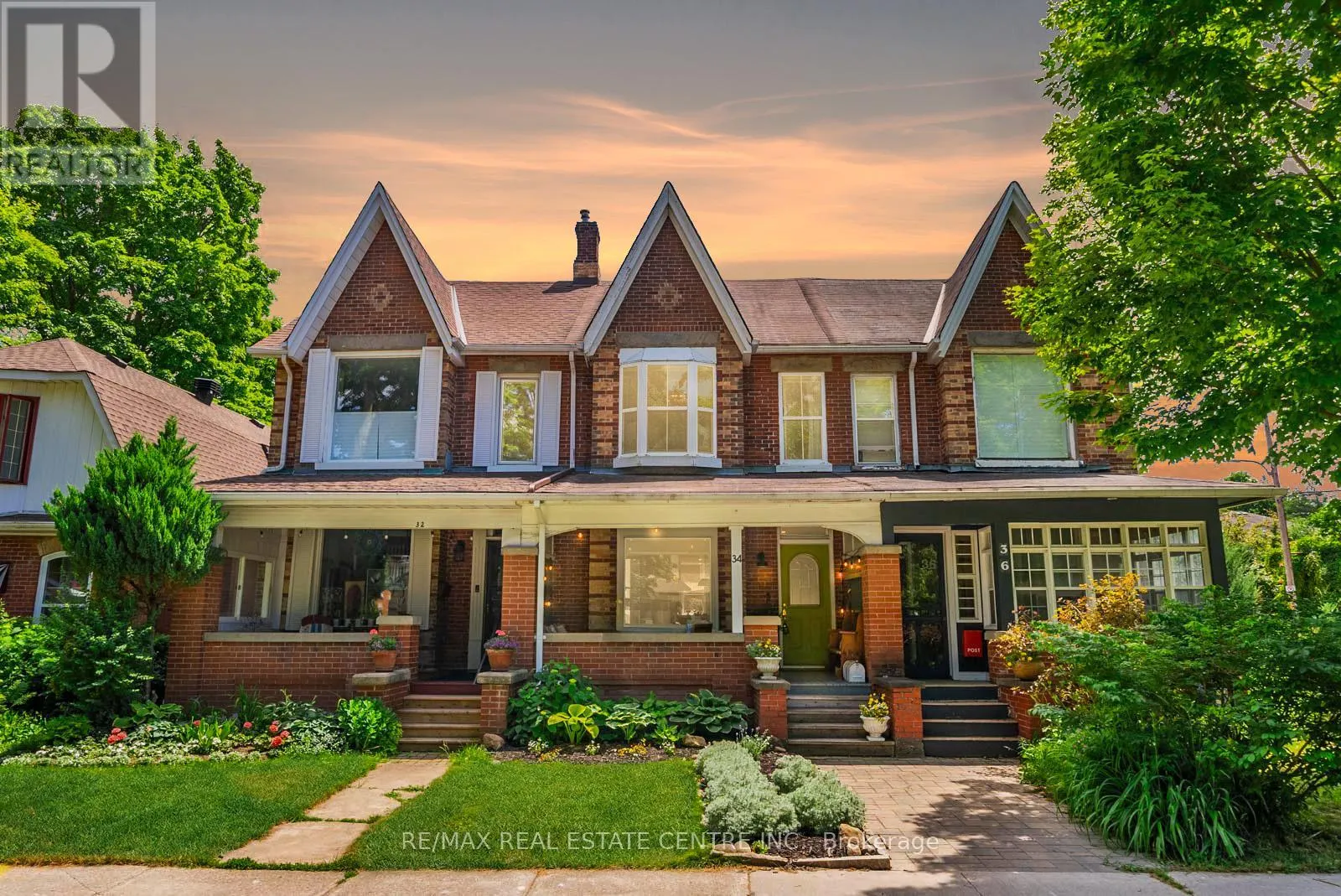 34 ZINA STREET