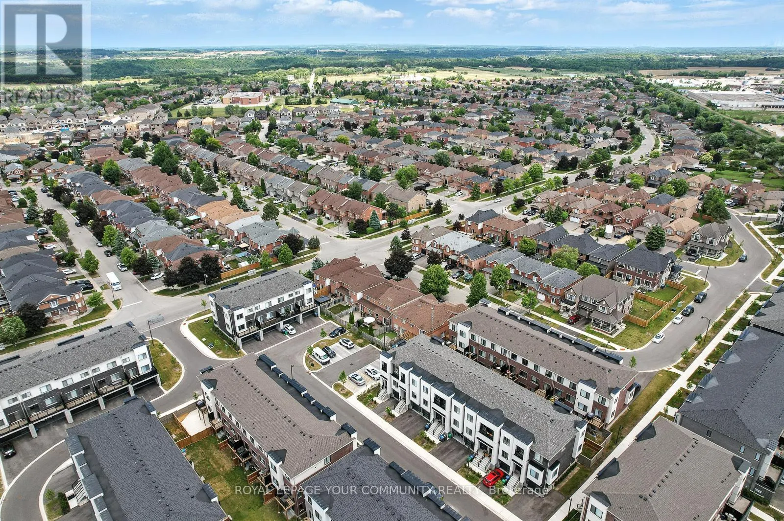 19 HEATHROW LANE