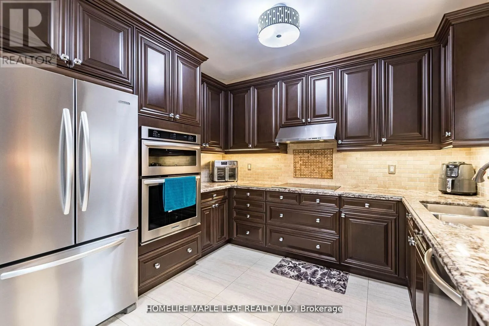34 JOLANA CRESCENT