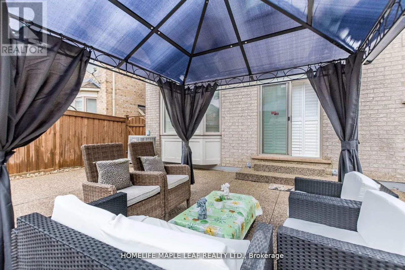 34 JOLANA CRESCENT
