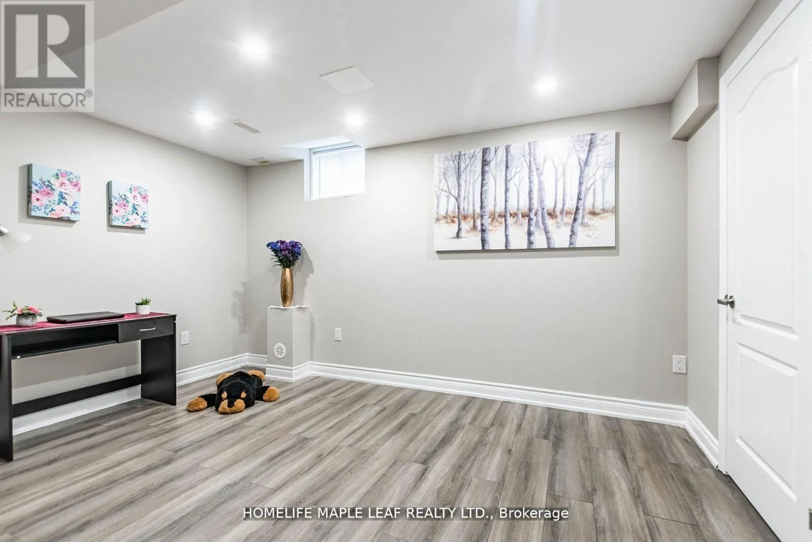 34 JOLANA CRESCENT